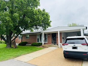 246 Union Rd in St. Louis, MO - Building Photo - Building Photo