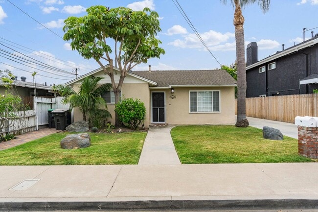 property at 217 E 20th St