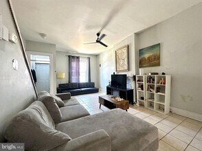 2040 N Carlisle St in Philadelphia, PA - Building Photo - Building Photo