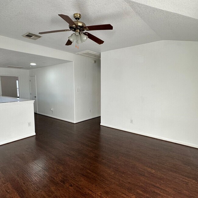 1403 High Thicket Ct in Spring, TX - Building Photo - Building Photo