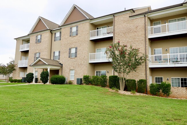 302 Capstone Dr