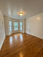157 M St, Unit 1 in Boston, MA - Building Photo - Building Photo