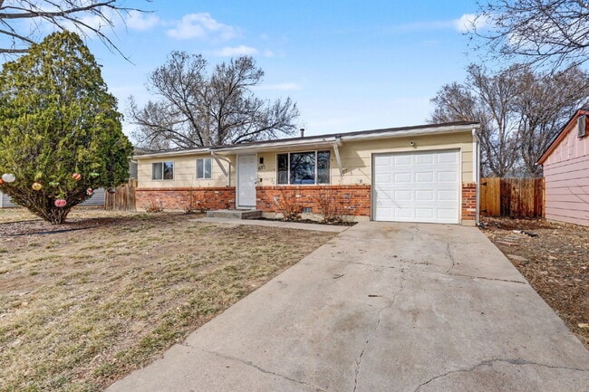 695 Calle Entrada in Fountain, CO - Building Photo - Building Photo