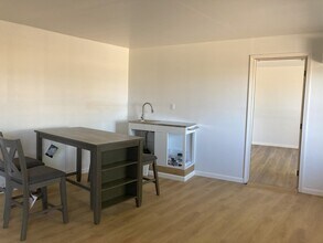 902 W Hopi Dr, Unit #20 in Holbrook, AZ - Building Photo - Building Photo