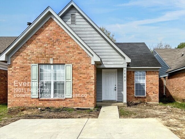 7593 Lilly Dr