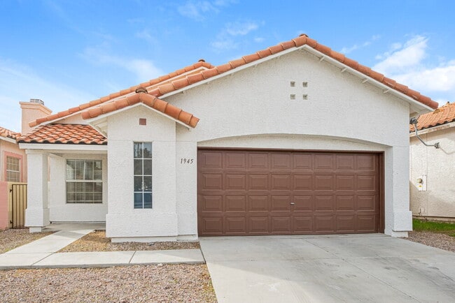 property at 1945 Curio Dr