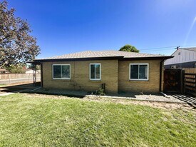 2590 Oneida St in Denver, CO - Building Photo