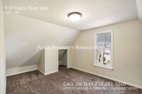 839 Hays Park Ave photo'