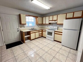 5601 Ave H in McIntosh, FL - Building Photo - Building Photo