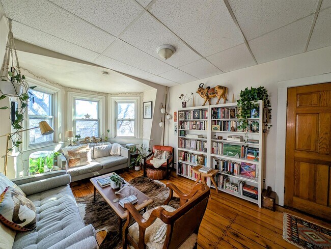 378 Windsor St, Unit #3