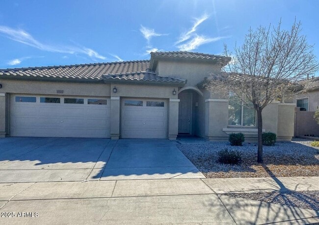 19209 W Pasadena Ave in Litchfield Park, AZ - Building Photo - Building Photo