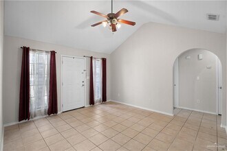 19 Res Dr in Brownsville, TX - Building Photo - Building Photo