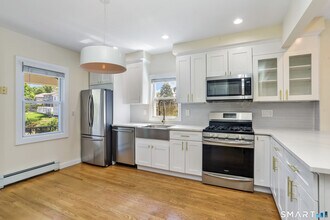 12 Arther St in Greenwich, CT - Building Photo - Building Photo