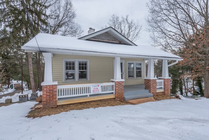 145 Beaver Dr in Asheville, NC - Building Photo