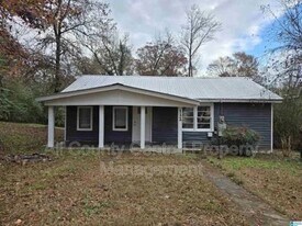 112 Beck Dr in Warrior, AL - Building Photo