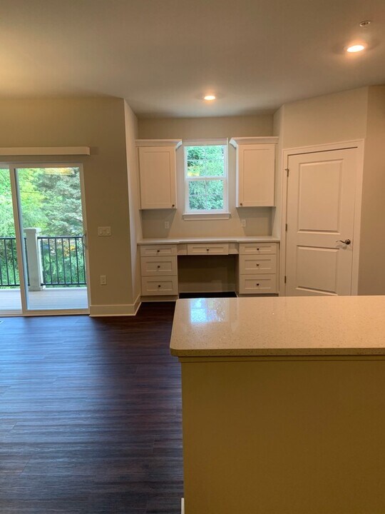 5664 Norway Spruce Dr in Shelby Township, MI - Foto de edificio