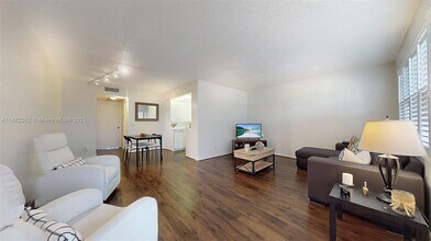 4047 Rexford A in Boca Raton, FL - Building Photo - Building Photo