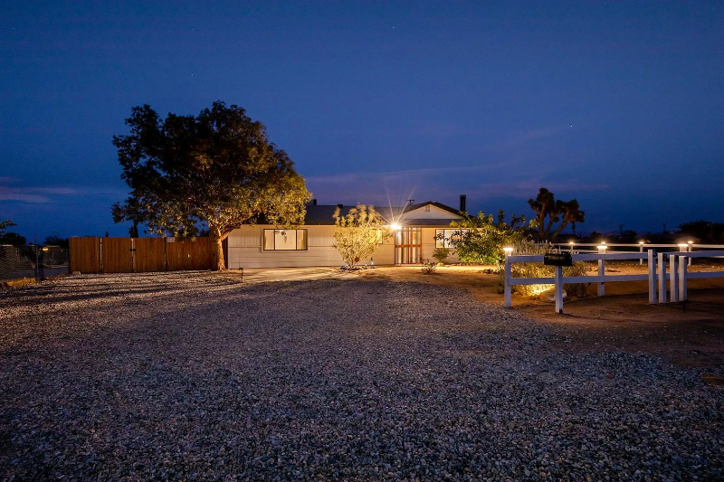 3847 Balsa Ave in Yucca Valley, CA - Building Photo