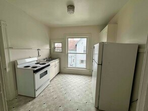 311 N Van Buren St in Bay City, MI - Building Photo - Building Photo