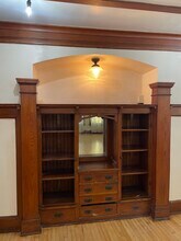2444 N Booth St, Unit 2 bedroom lower in Milwaukee, WI - Foto de edificio - Building Photo
