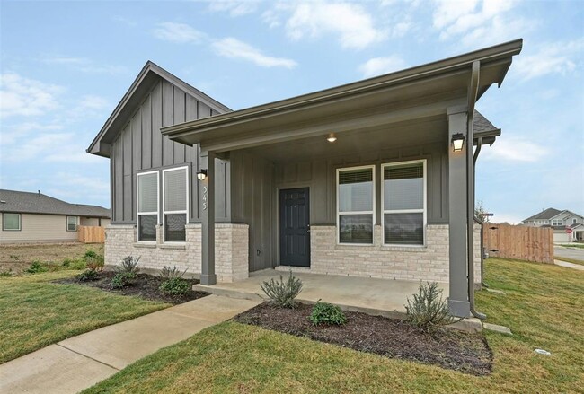 345 Porter Country Pkwy in Buda, TX - Building Photo - Building Photo