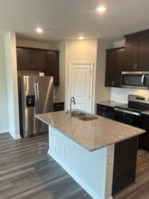 240 Brook Farm Ln in Fuquay Varina, NC - Building Photo - Building Photo