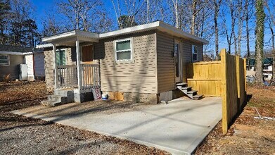 1372 Ridge Rd in Greenville, SC - Building Photo - Building Photo