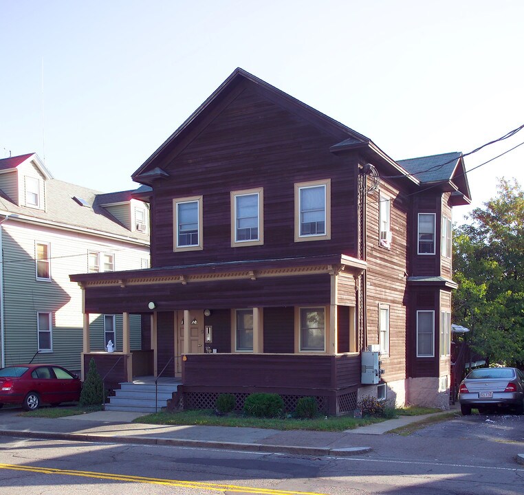 10-12 Mechanic St in Quincy, MA - Foto de edificio