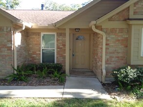 103 Brigadoon Ln in Friendswood, TX - Building Photo - Building Photo