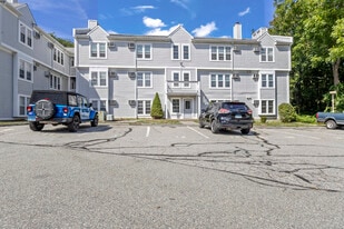 82 Longview St in Waterford, CT - Building Photo