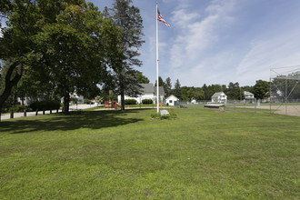 407-409 Nashua St in Milford, NH - Building Photo - Building Photo