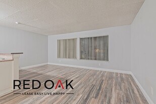 227 E Ave 41, Unit 109 in Los Angeles, CA - Building Photo