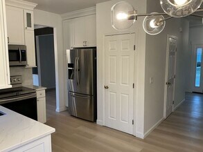 104 W Stoneridge Dr in Milford, OH - Building Photo - Building Photo