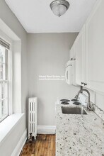 47 S Russell St, Unit 4 in Boston, MA - Building Photo - Building Photo