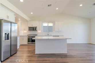 7011 Kristina Ct in Lancaster, CA - Building Photo - Building Photo