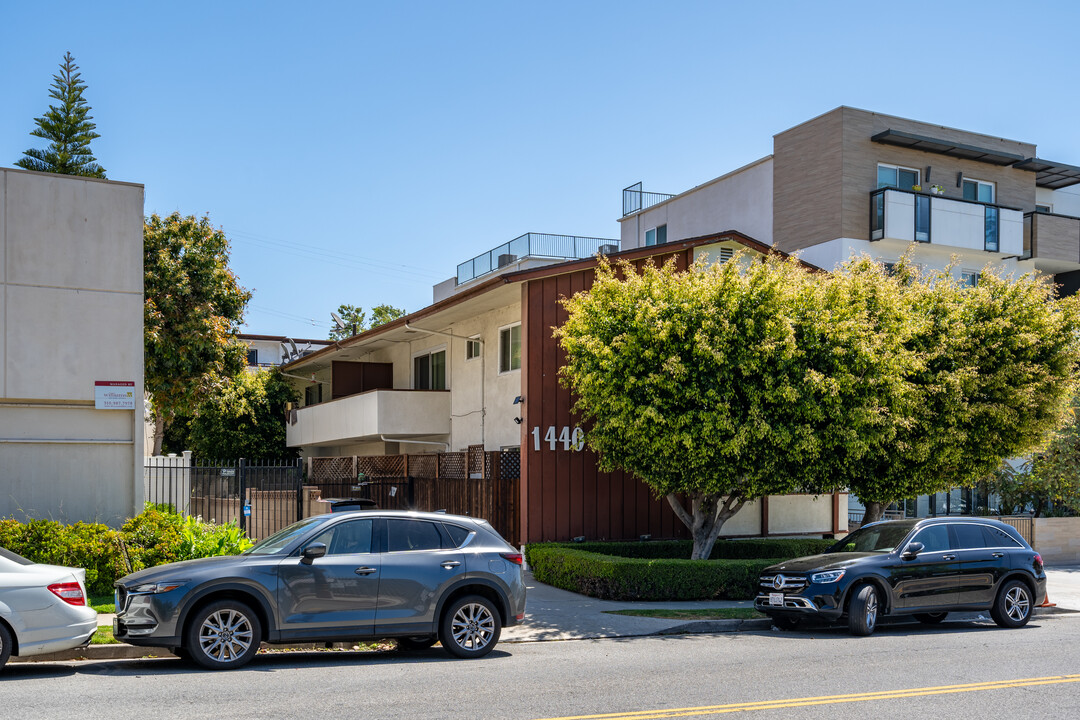 1440 S Barrington Ave in Los Angeles, CA - Building Photo