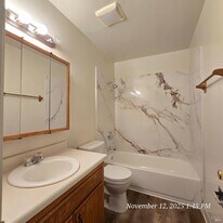 807 Lovers Ln in Vacaville, CA - Building Photo