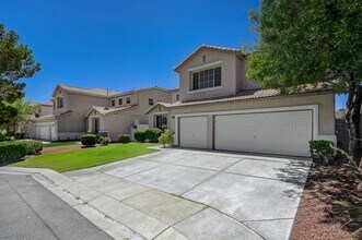 5349 Misty Acres Ct in Las Vegas, NV - Building Photo - Building Photo