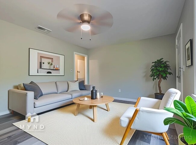 404 N Kenwood Rd
