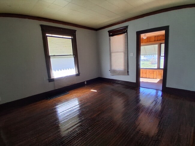 409 Ave A in Danville, IL - Foto de edificio - Building Photo