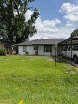 7406 St Louis St in Houston, TX - Building Photo