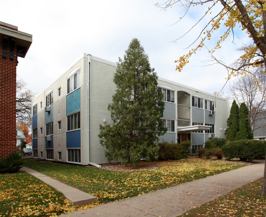 3500 Emerson in Minneapolis, MN - Building Photo