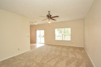 15156 War Emblem Dr in Noblesville, IN - Foto de edificio - Building Photo