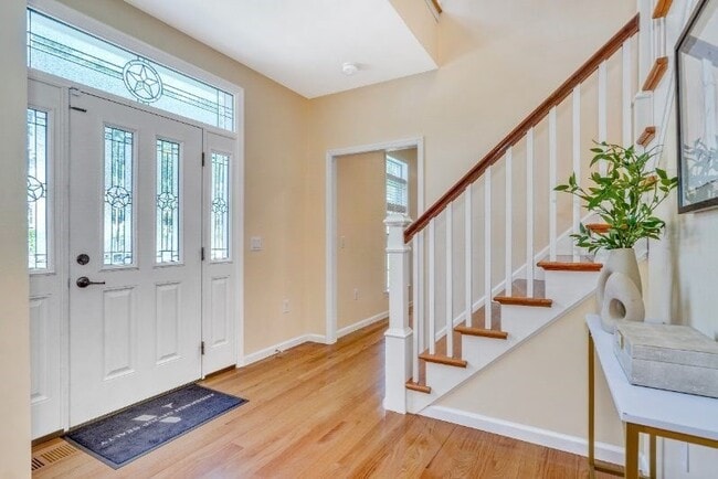 18 Grant Rd in Winchester, MA - Building Photo - Building Photo