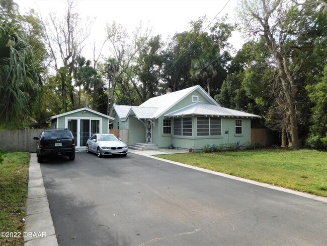 property at 429 Brentwood Dr