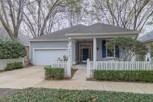 9918 SW 52nd Rd in Gainesville, FL - Building Photo