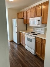 Mark Ave Townhomes in Tomah, WI - Foto de edificio - Building Photo