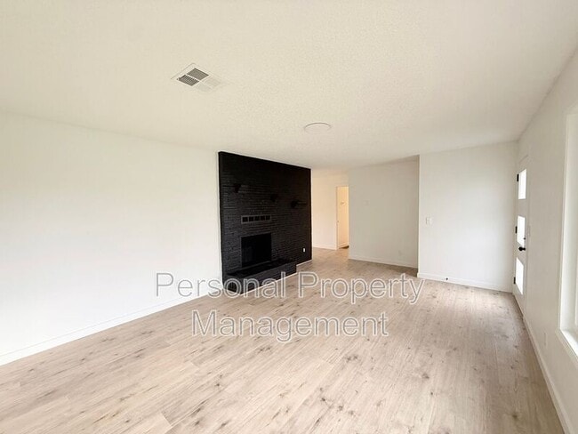 12202 NE 2nd St in Vancouver, WA - Building Photo - Building Photo