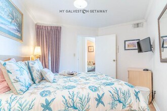 6300 Seawall Blvd in Galveston, TX - Building Photo - Building Photo