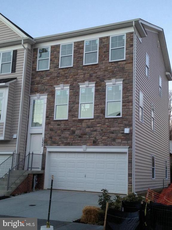 property at 1352 Chapel Centre Dr
